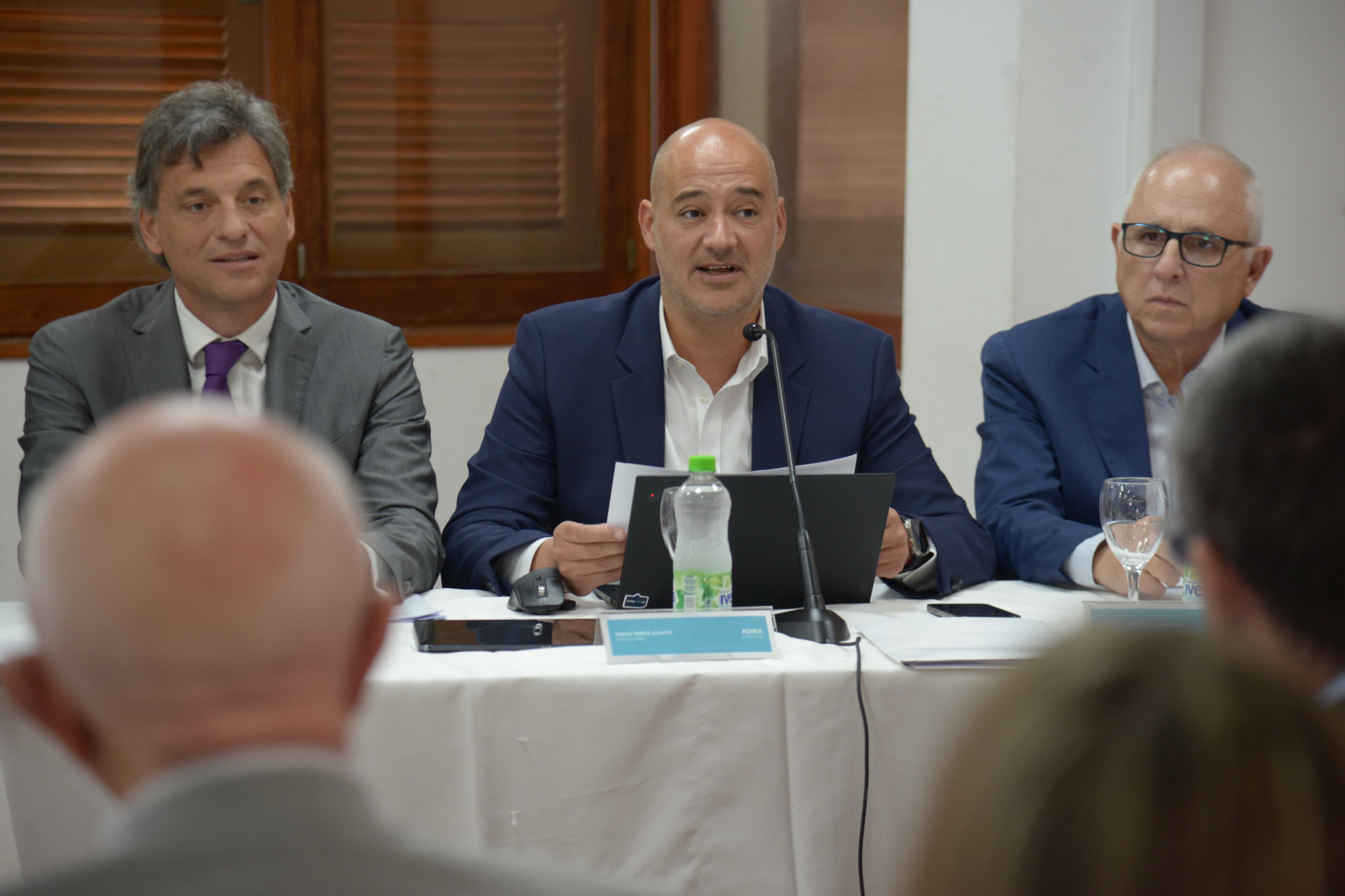 Comisión directiva de ADIRA